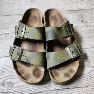 Camo birkenstock 40